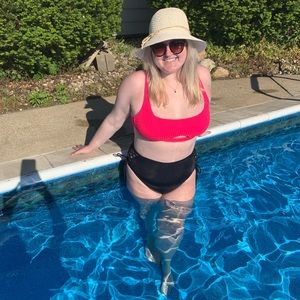 Meet your Posher, Elizabeth